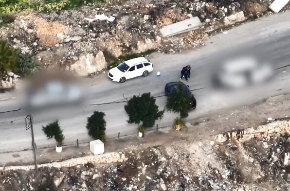 	 מעצר סוחרי הנשק על ידי המסתערבים. צילום: דוברות המשטרה