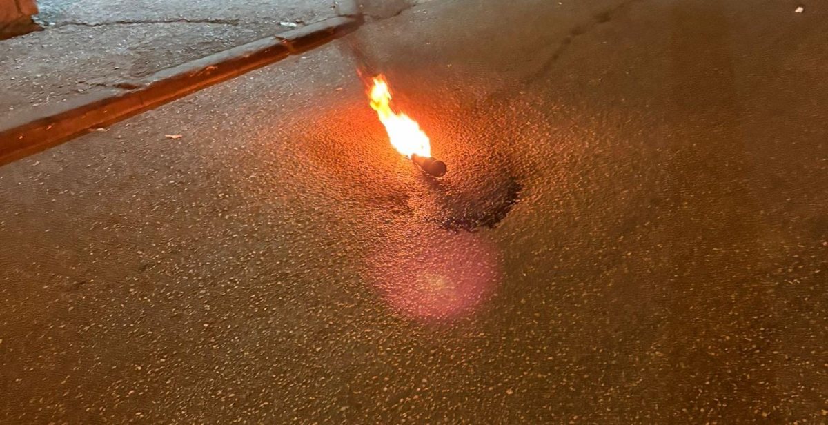 בקבוק תבערה שהושלך לעבר הכוחות | דוברות המשטרה בקבוק תבערה שהושלך לעבר הכוחות | דוברות המשטרה