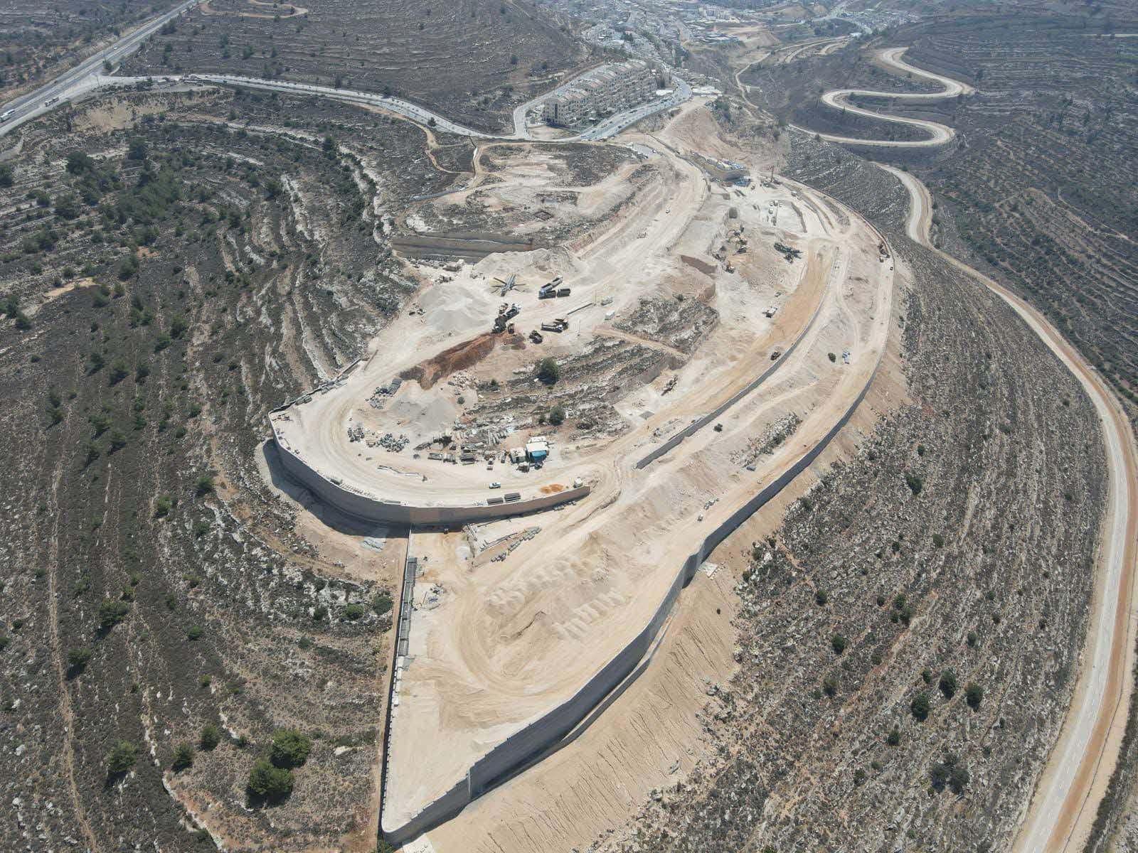 נוף עוצר נשימה. המראה הנשקף ממרכז המבקרים. ישראל לב