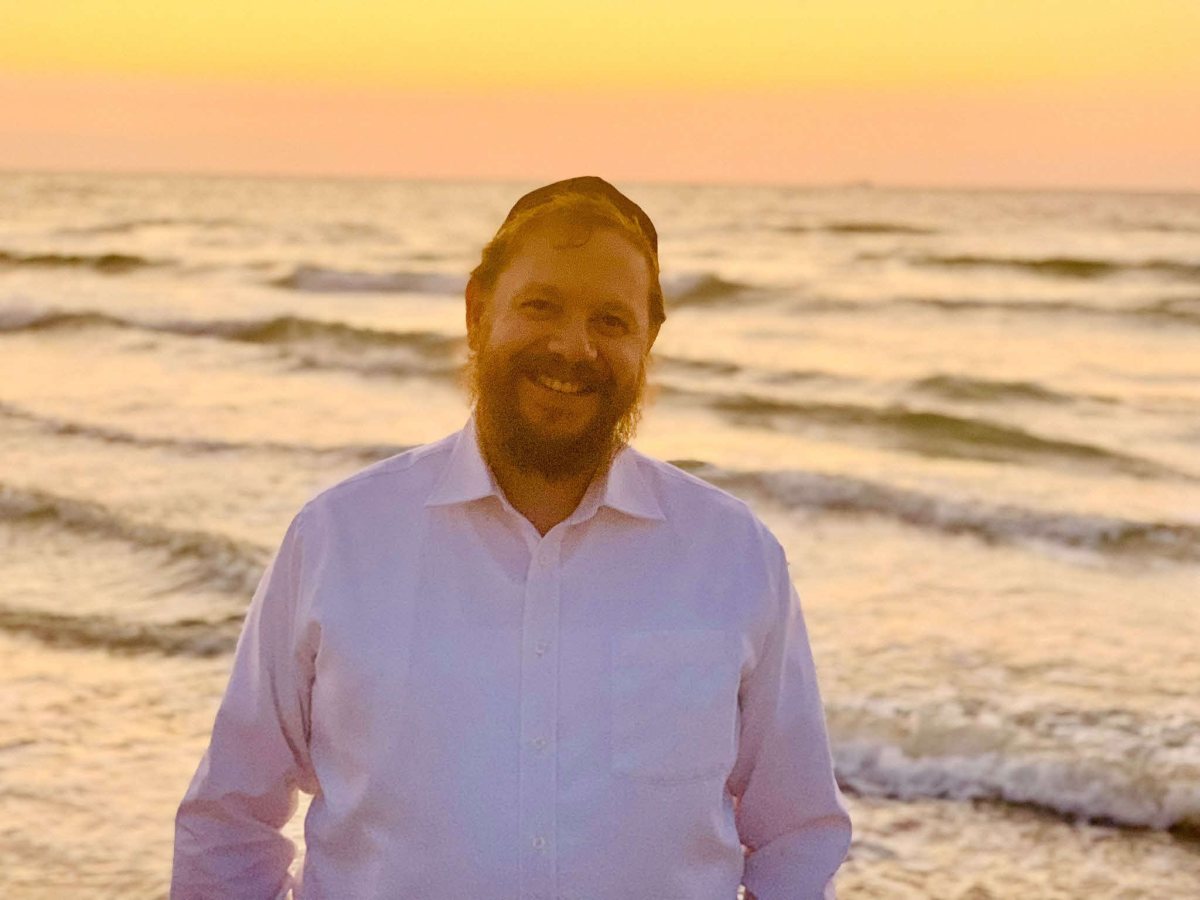 פונה לשוק היוקרה, ישראל לב, ליו LYO