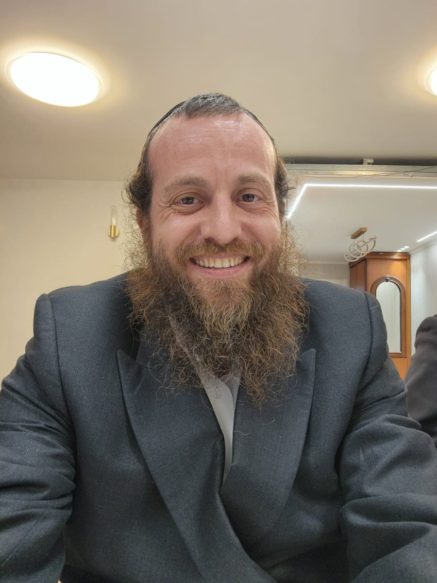 לא ישתוק. אבי דזדק לא ישתוק. אבי דזדק