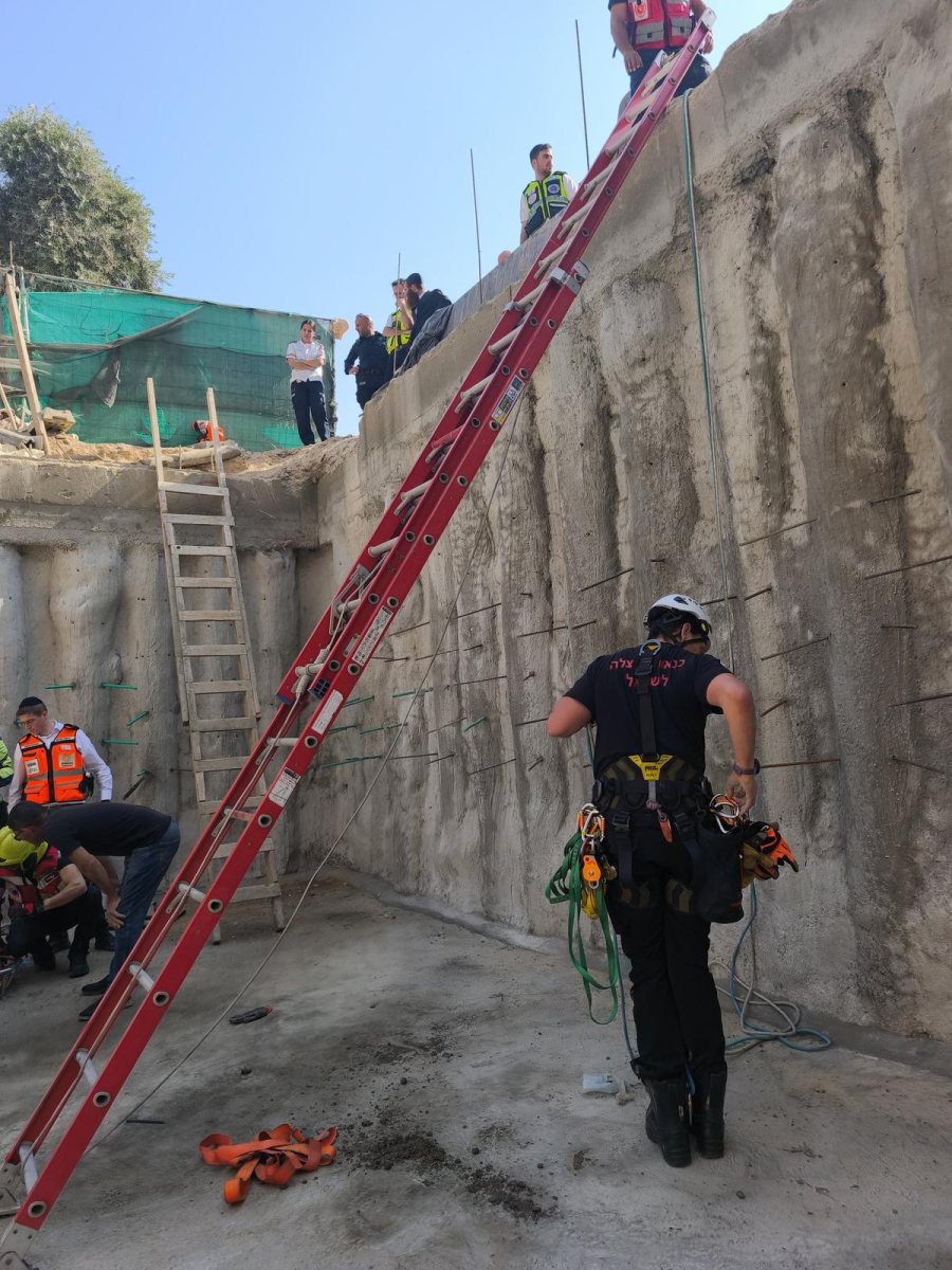 הבור העמוק | כב&quot;ה