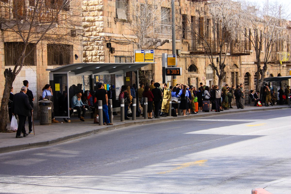 אין אוטובוסים | חוסה הרננדז Camera 51 / Shutterstock.com