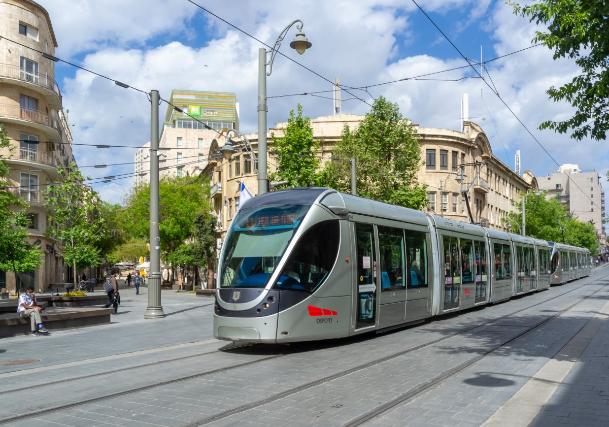 הרכבת הקלה shutterstock הרכבת הקלה shutterstock