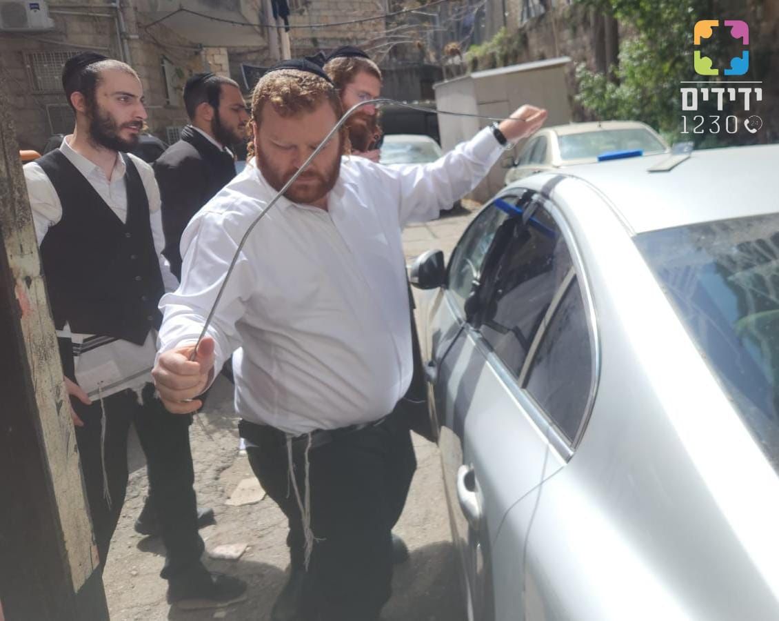 רגעי החילוץ | ידידים