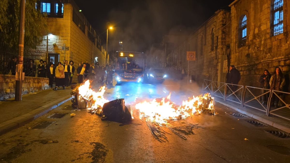 הכביש הוצת | דוברות המשטרה