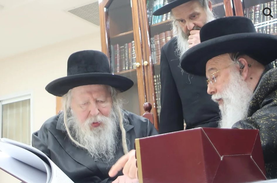 באדיבות המצלם