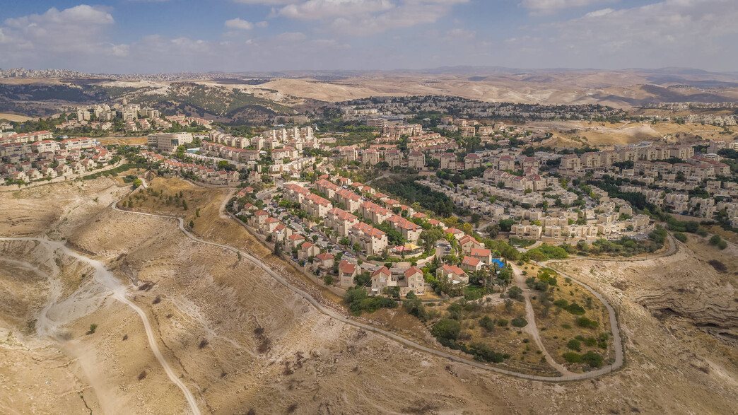 מעלה אדומים | צילום: Seth Aronstam, shutterstock מעלה אדומים | צילום: Seth Aronstam, shutterstock