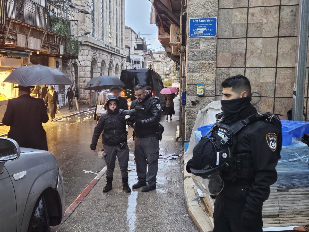 האכיפה במאה שערים | דוברות המשטרה