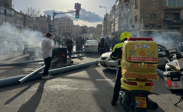 זירת הדריסה בירושלים | צילום: דוברות מד"א  