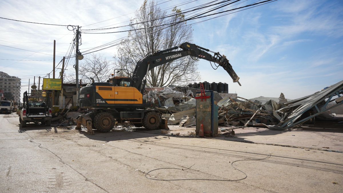 הפשיטה מאחורי גדר ההפרדה | דוברות המשטרה