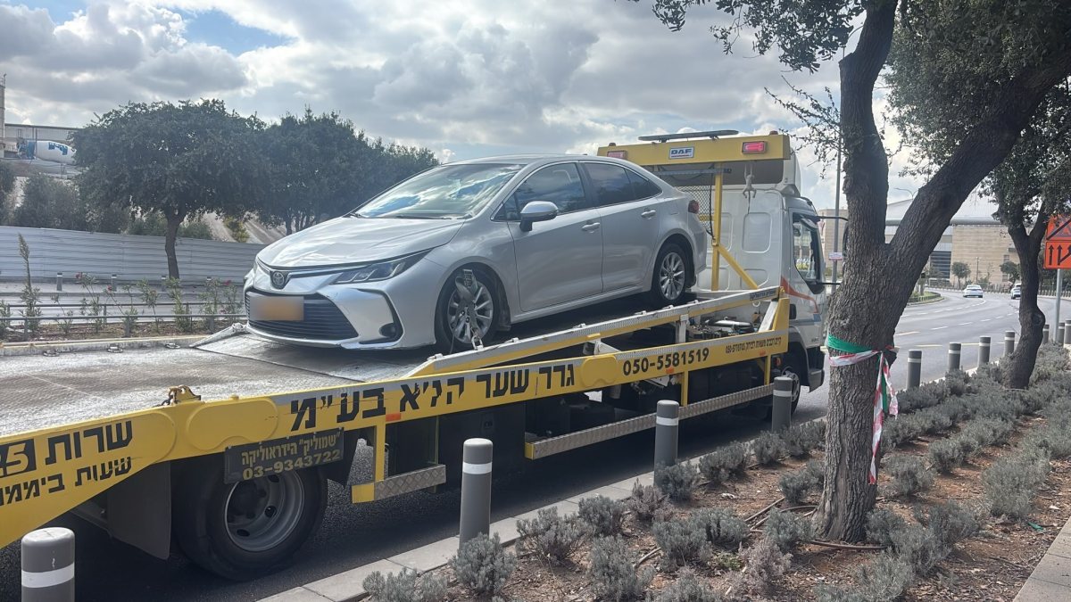 הרכב נגרר על ידי המשטרה | צילום: דוברות המשטרה