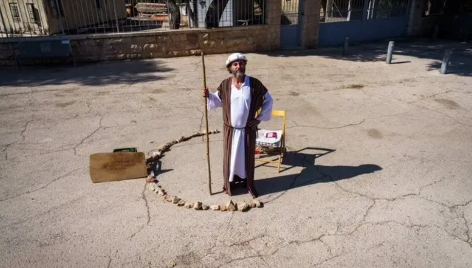 נשבע שלא יזוז: "חוני" המודרני | שימוש לפי סעיף 27א