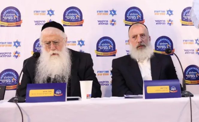 פרויקטור ההילולא יוסי דייטש (מימין) למד ח"כ מאיר פרוש | ארכיון