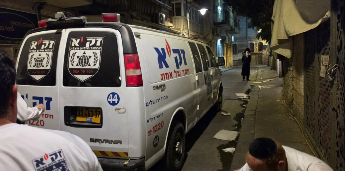 צוות זק"א בזירה | צילום: זק"א