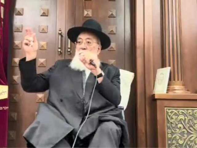 הרב שלמה משה עמאר מדבר נגד העלייה להר הבית