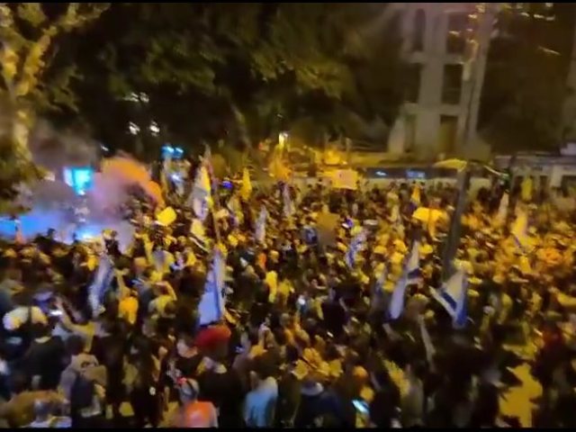 ההפגנה מול מעון ראש הממשלה. פרסום לפי סעיף 27א לחוק זכויות יוצרים