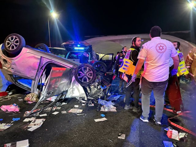 התאונה הקשה בכביש 1. צילום: תיעוד מבצעי מד"א