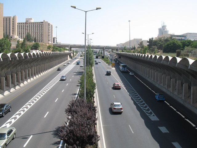 כביש בגין