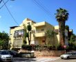 בניין באוהאוס בן 100 שנה לפני הריסה- שופץ וניצל