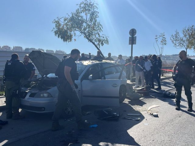 זירת הפיגוע בפסגת זאב. צילום: דוברות המשטרה