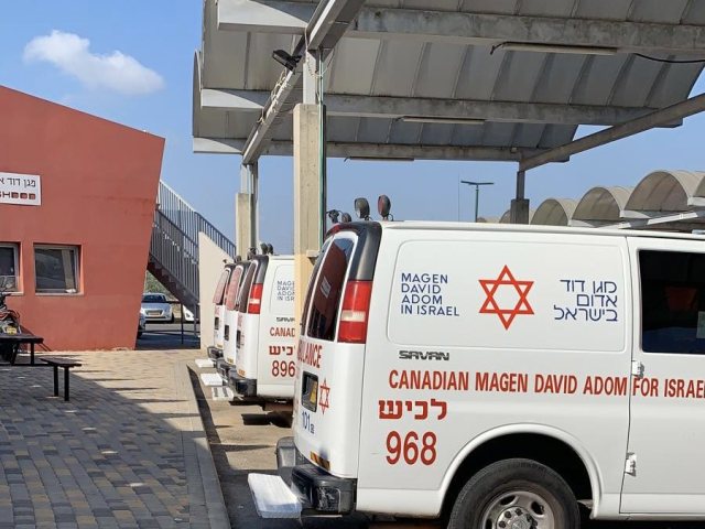 סככות האמבולנסים בתחנת מד"א באשדוד