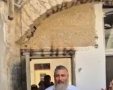 קובעים מזוזה במבנה שנגאל | ינון מגל ברשת X