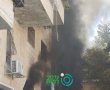 הרקע לא ברור: רכב עולה באש בתוך בניין מגורים בשכונה החרדית בירושלים | צפו