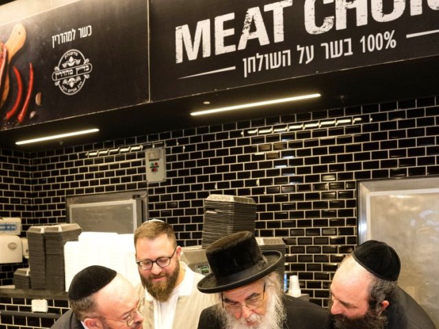 הרב רובין במותג הבשר הירושלמי. אלחנן קוטלר