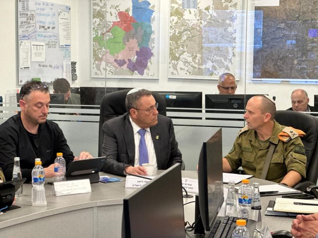 אלוף פיקוד העורף בחמ"ל העירוני | ארנון בוסאני