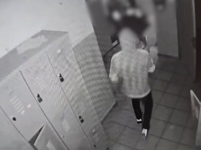 הפריצה לבית הספר. צילום: דוברות המשטרה