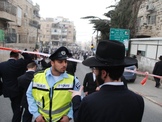 הפגנה נגד הגיוס | שאטרסטוק