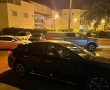 פתחה את האוטו ומצאה גנב בפנים: "הנהג ברכב המילוט ניסה לדרוס אותה בפול גז"