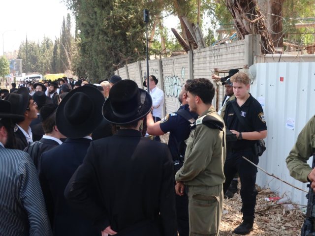 חרדים נגד הגיוס | שאטרסטוק