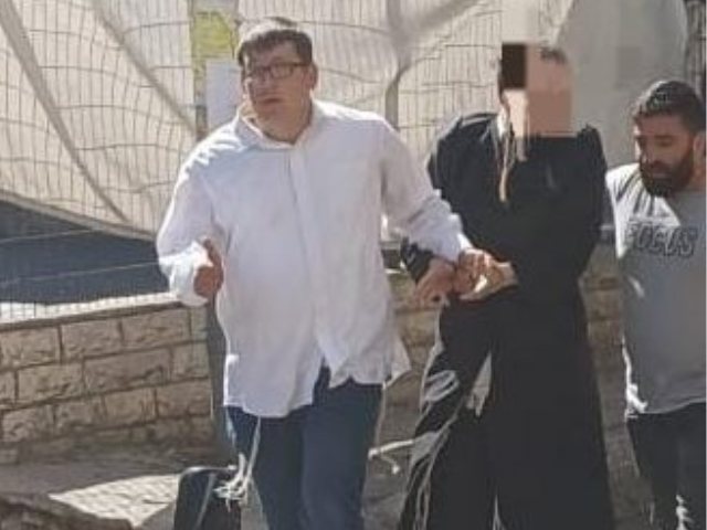 מעצר חשוד במאה שערים. פרסום לפי סעיף 27א לחוק זכויות יוצרים