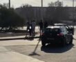 תיעוד מטריד מדימונה: מספר גברים מנסים להכניס אישה בכוח לתוך רכב