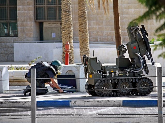 נטרול חפץ חשוד | ארכיון: שאטרסטוק