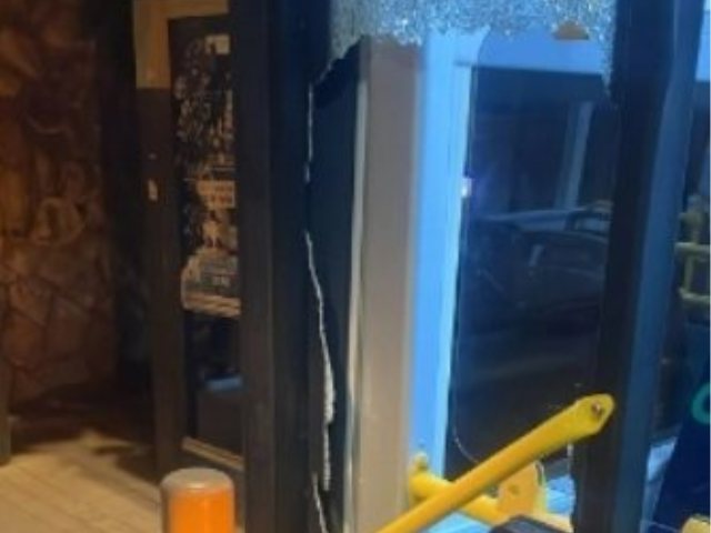 אחד האוטובוסים שניזוק | איגוד כח לעובדים