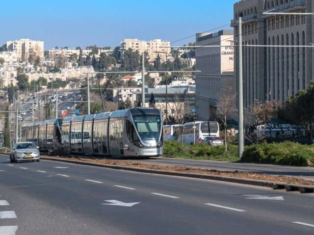 הרכבת הקלה | שאטרסטוק