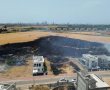 הושגה שליטה בשריפת השדות הגובלים לרחוב הסייפן גן יבנה שאיימה לכלות בתי התושבים (וידאו)