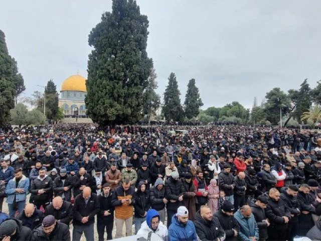 רבבת מוסלמים בהר הבית | שימוש לפי סעיף 27א