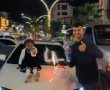 נגנבו מירושלים? עם קצף וזיקוקים: צפו בילדים הפלסטינים חוגגים יומולדת על מכוניות גנובות