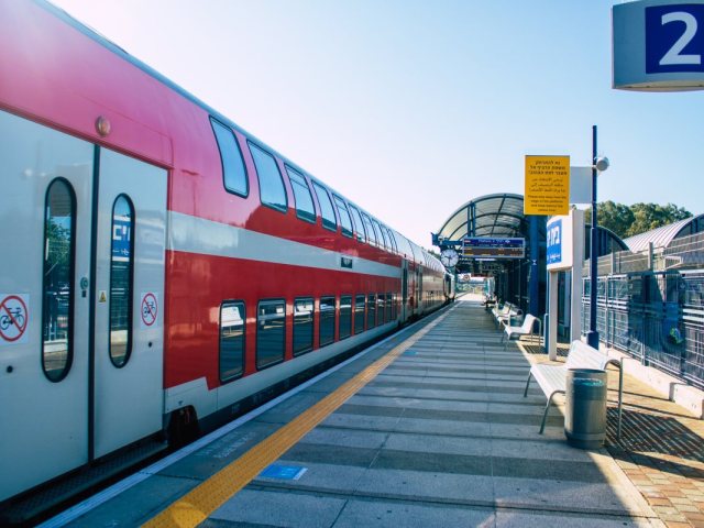 רכבת ישראל לירושלים shutterstock