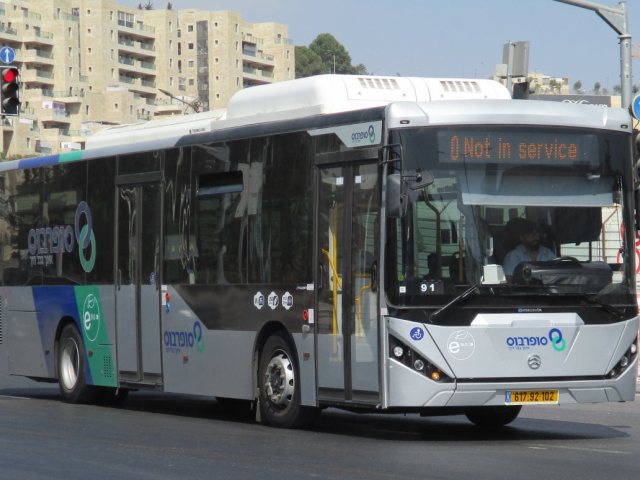 אוטובוס של חברת סופרבוס. צילום: Yb"a stone via Wikipedia