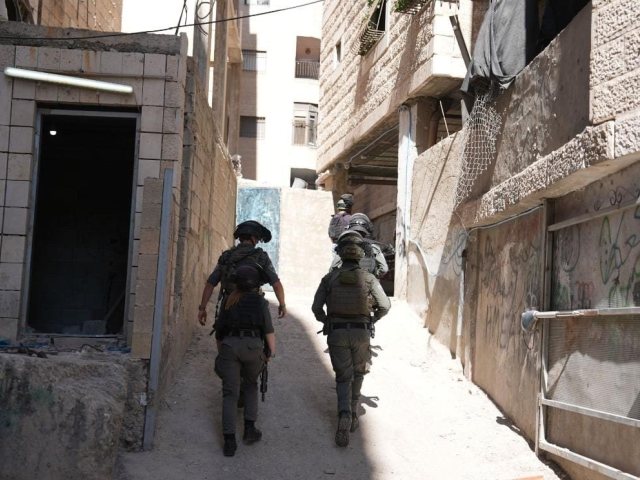 פעילות כוחות מג"ב במחנה הפליטים שועפאט (ארכיון). צילום: דוברות המשטרה
