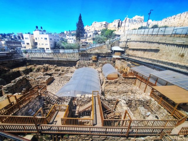 חפירות חניון גבעתי בעיר דוד. צילום: מאור גנון, עיר דוד