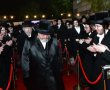 על שטיח אדום: החתן ואביו הרה"צ הגיעו לישיבת בעלזא באשדוד - והבחורים פיזזו 