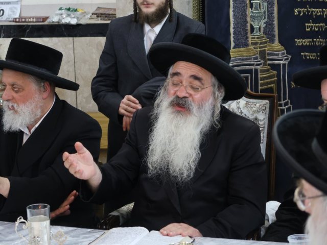 האדמו"ר מלעלוב ירושלים בהילולת אביו. צילום: שימי פ.