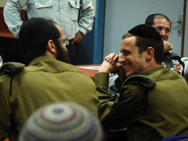 חרדים בצה"ל | ארכיון דובר צה"ל / ויקיפדיה https://www.flickr.com/photos/idfonline/5113459831/
