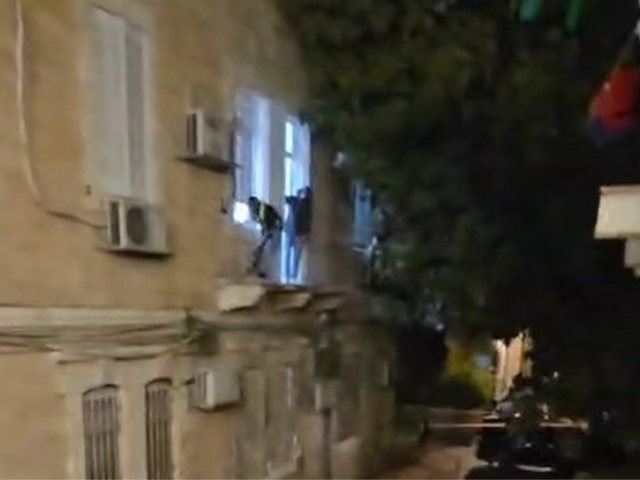 הריסת המרפסת | אלימלך לוי / ירושלים החרדית